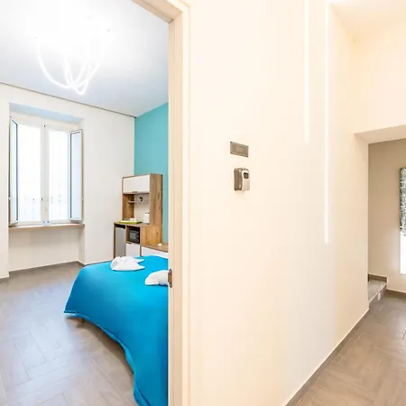 Solaris Konukevi Napoli